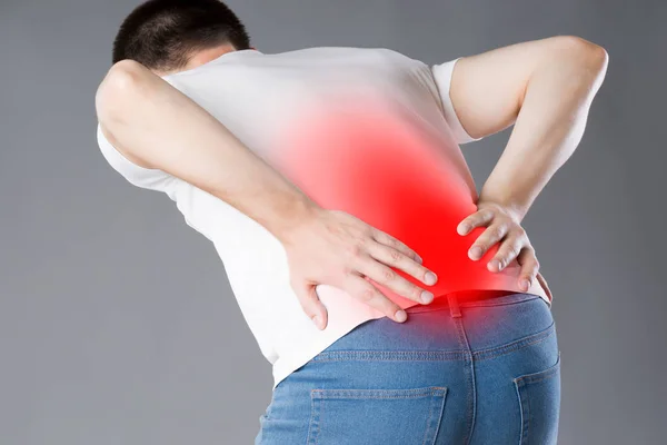 Rückenschmerzen Nierenentzündung Mann Leidet Rückenschmerzen Schmerzbereich Rot Hervorgehoben — Stockfoto