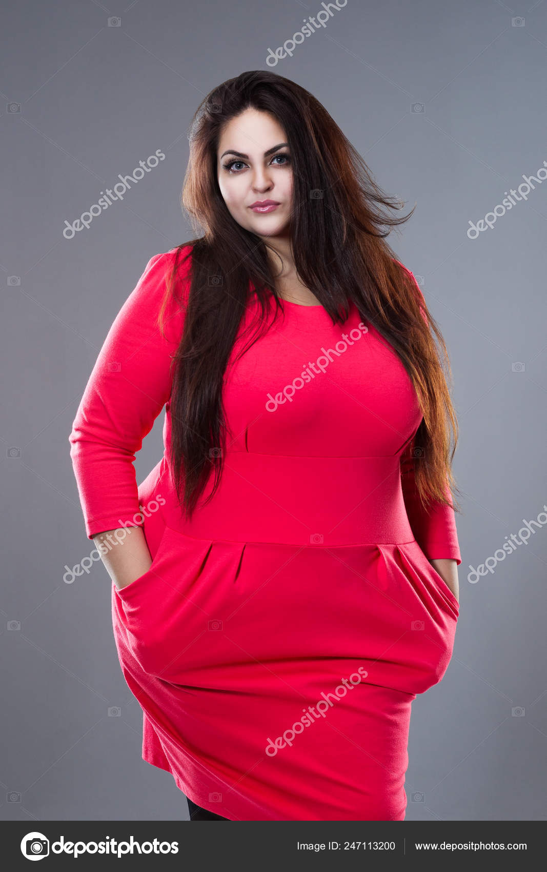 smøre bibel Tomhed Brunette Size Fashion Model Red Dress Fat Woman Long Hair Stock Photo by  ©starast 247113200