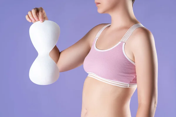 Push Bra Inserts Woman Training Pink Top Purple Background — Stock Photo, Image