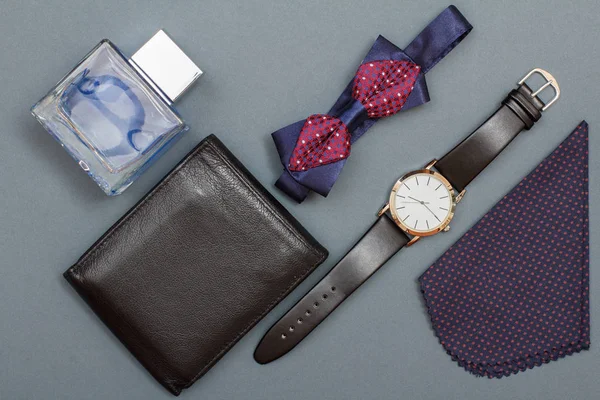 Lederen Tas Keulen Voor Mannen Strikje Horloge Met Zwarte Lederen — Stockfoto