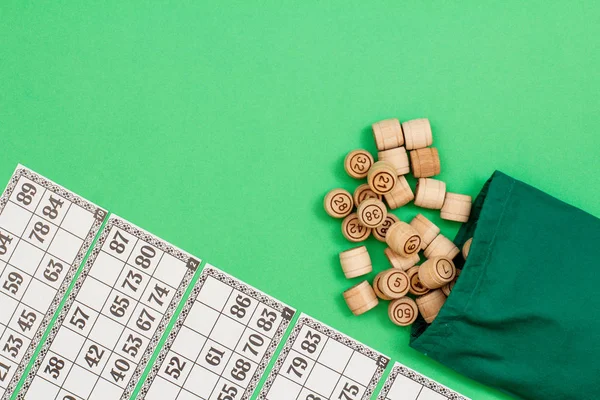 Barris Loteria Madeira Com Saco Pano Verde Cartões Jogo Fundo — Fotografia de Stock