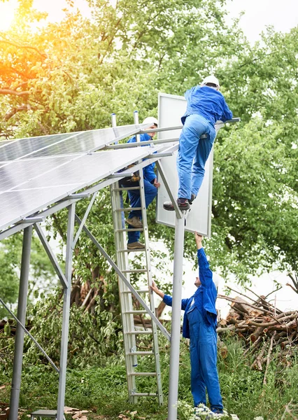 Tek Başına Güneş Fotoğraf Volta Panel Sistem Kurulumu Şçi Hard — Stok fotoğraf