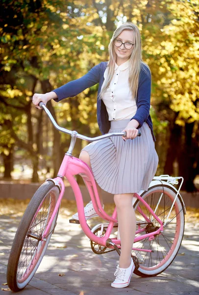 Smiling Blond Long Haired Attractive Tourist Woman Glasses Skirt Blouse — Stock Photo, Image