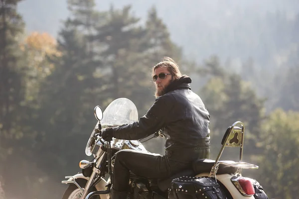 Back View Bearded Biker Long Hair Black Leather Jacket Sitting — Stock Photo, Image