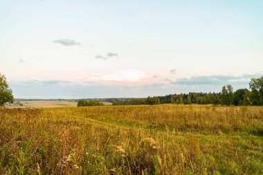 Sahada gün batımı 
