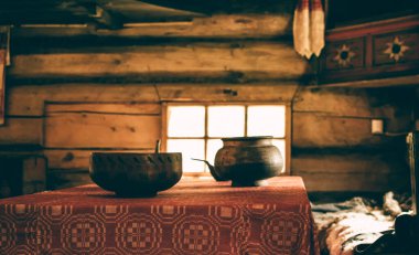 Eski evin iç manzarası