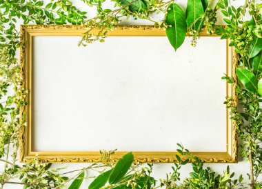 Çiçekler ve bitkilerle boş çerçeve