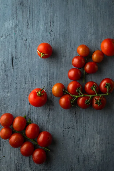 Tomates Cereja Maduros Mesa Madeira — Fotografia de Stock