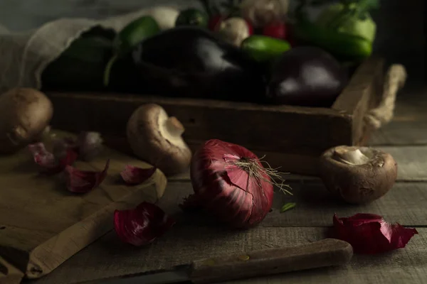 Legumes Orgânicos Frescos Mesa Madeira — Fotografia de Stock