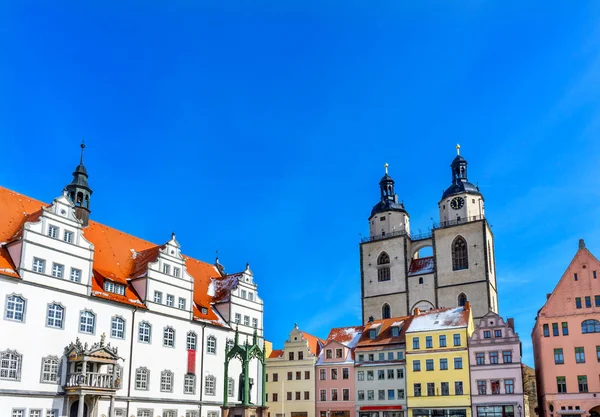 Martin Luther Heykel Renkli Pazar Meydanı Rathaus Şehir Kilisesi Lutherstadt — Stok fotoğraf