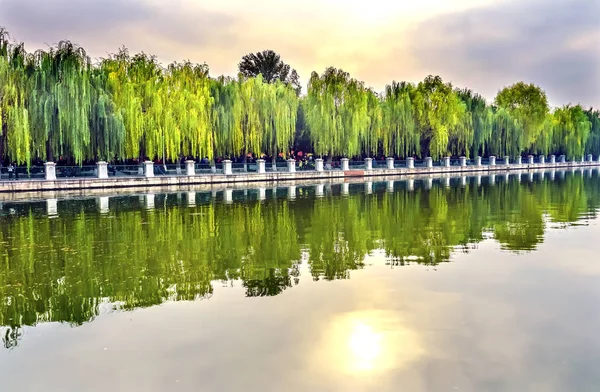堀運河紫禁城紫禁城堀運河 Plaace 壁北京中国 明の時代の 1600 年代に建てられた皇帝の宮殿 — ストック写真