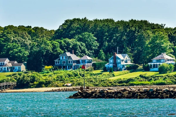 Rocky Vågbrytaren Ingången Padnaram Harbor Hus Buzzards Bay Dartmouth Masschusetts — Stockfoto