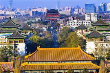 Beijing, Çin Jingshan Parkı davul Tower adlı birçok kuzeye seyir pavyonlar. Yasak Şehir, daha sonra parçası ayrı bir park, 1179 inşa.