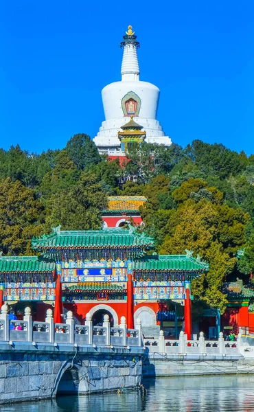 Yongan Bridge Ornate Gate Buddista Bianco Stupa Dagoba Gate Jade — Foto Stock
