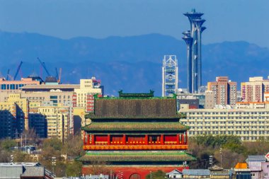Jingshan Parkı seyir Kuzey Drum Kulesi Olympic Park Pekin, Çin. Olympic Park yasak Park kuzeyinde.