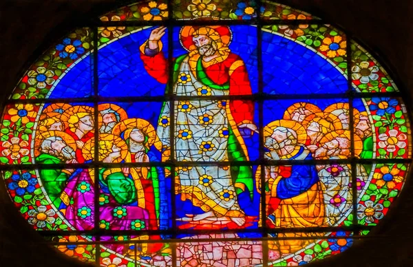 Florence Italia September 2017 Jesus Christ Worshipers Stained Glass Duomo – stockfoto