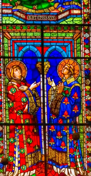 意大利佛罗伦萨 2017年9月25日圣斯蒂芬彩绘玻璃 Wiindow 从1400S 大教堂大教堂教堂佛罗伦萨意大利 — 图库照片