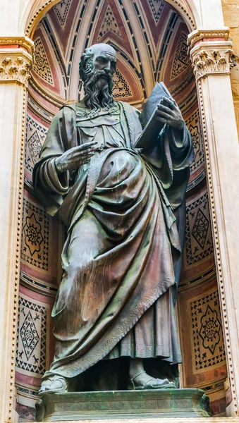 Εκκλησία Orsanmichele Άγαλμα Του Αγίου John Evangelist Φλωρεντία Ιταλία Άγαλμα — Φωτογραφία Αρχείου