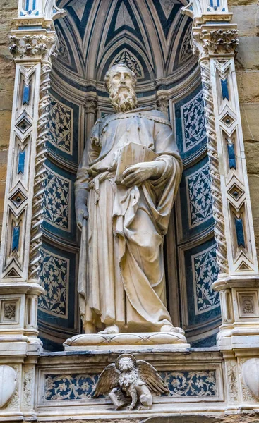 Φλωρεντία Ιταλία Εκκλησία Orsanmichele Άγαλμα Του Αγίου Μάρκου Άγαλμα Του — Φωτογραφία Αρχείου