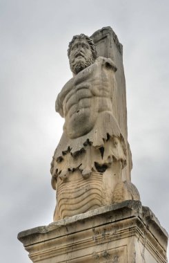 Triton yarı balık heykel Odeon Agrippa'nın Antik Agora pazar yeri Atina Yunanistan dostum. M.ö. 6. yüzyıl heykel reklam 150 Agora kurdu