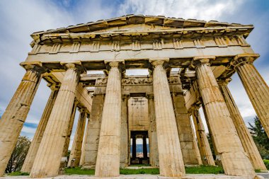 Antik Hephaestus Tapınağı sütunları Agora pazar yeri Atina Yunanistan. Agora 6 yüzyıl M.ö. tapınak için işçilik, metal 449 M.ö. işleme, daha sonra kilise Tanrı kurdu.