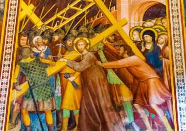 San Gimignano, İtalya - 26 Eylül 2017 İsa Santa Maria Assunta San Gimignano Toskana İtalya Ortaçağ Rönesans fresk Collegiate Kilisesi çapraz