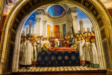 San Gimignano, İtalya - 26 Eylül 2017 cenaze Saint Fina Ortaçağ Rönesans fresk Collegiate Kilisesi Santa Maria Assunta San Gimignano Toskana İtalya. Domenico Ghirlandaio 1477