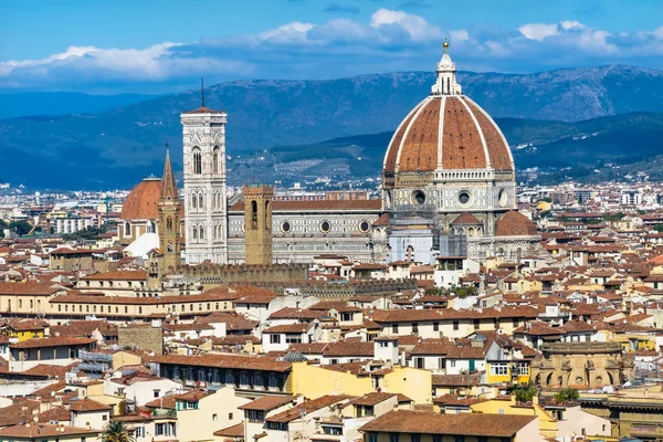 Campanile Baptistry Dome Golden Cross Catedral Florencia Toscana Italia Terminado —  Fotos de Stock