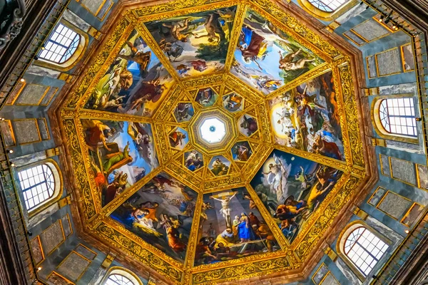 Florencja Włochy Września 2017 Biblijne Obrazy Kościoła Kopuły San Lorenzo — Zdjęcie stockowe