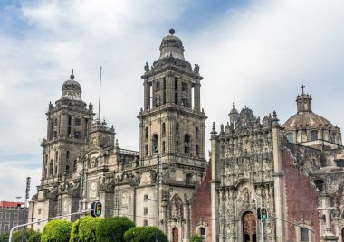 Zocalo, merkezi Mexico City Meksika öğleden sonra Büyükşehir Katedrali ve Başkan'ın sarayında
