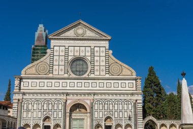 Cephe ön sütun Santa Maria Novella Kilisesi Floransa İtalya. İlk kilise Floransa 1357 kurdu