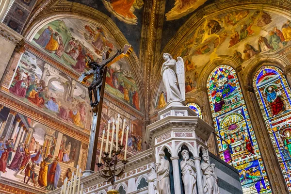 Florence Italy September 2017 Stone Angel Crucifix Biblical Stained Glass — Stock Photo, Image