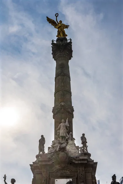 独立太陽メキシコ市下の天使記念碑 1800 年代初頭に 1910年祝う戦争に建てられた独立 1821 につながる — ストック写真