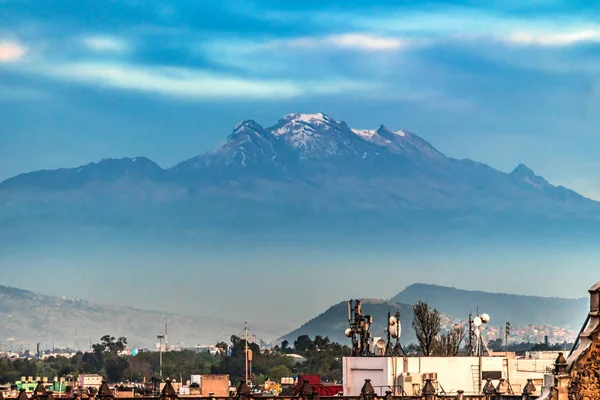 Snow Covered Mountain in Back Zocalo Mexico City Mexico — Stock Photo, Image