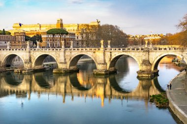 Bernini Angels Ponte Saint Angelo Tiber Nehri Yansıma Akşam