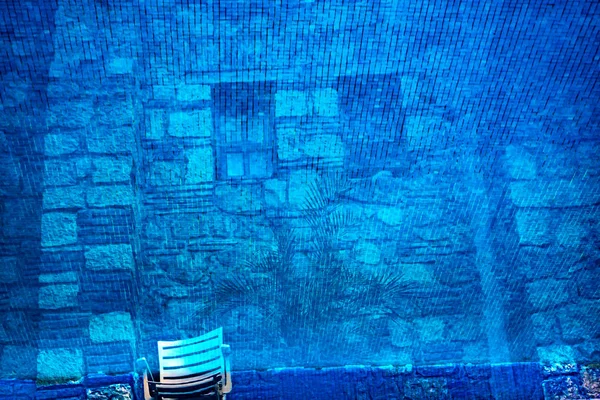 Reflexión sobre el Agua Azul Fondo Abstracto Edificio Mexicano Oaxaca México — Foto de Stock