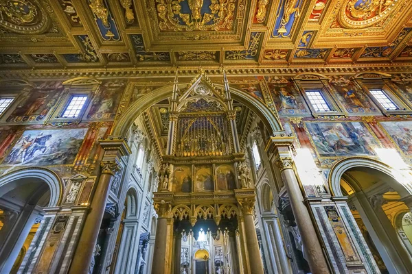 Yüksek Sunak Ciborium Bazilikası Saint John Lateran Katedrali Roma I — Stok fotoğraf
