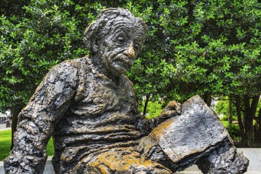Albert Einstin Memorial heykeli Washington DC