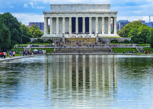 Reflexão da Piscina Abraham Lincoln Memorial Washington DC — Fotografia de Stock
