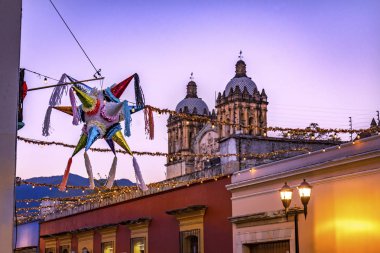 Renkli Meksika Pinata Street Santa Domingo Guzman Oaxaca Juare