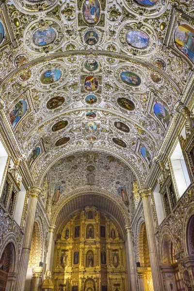 Süslü Tavan Sunağı Santo Domingo de Guzman Kilisesi Oaxaca Mexic