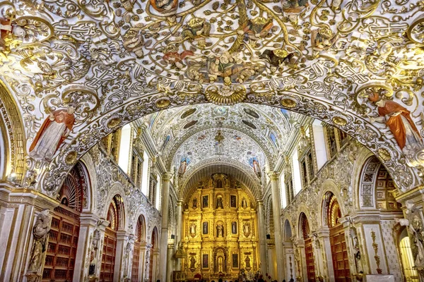 Süslü Tavan Sunağı Santo Domingo de Guzman Kilisesi Oaxaca Mexic