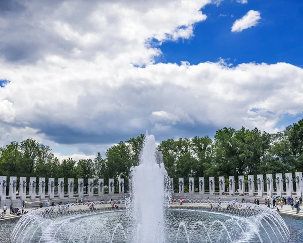 Fountain Dünya Savaşı Memorial National Mall Washington DC — Stok fotoğraf