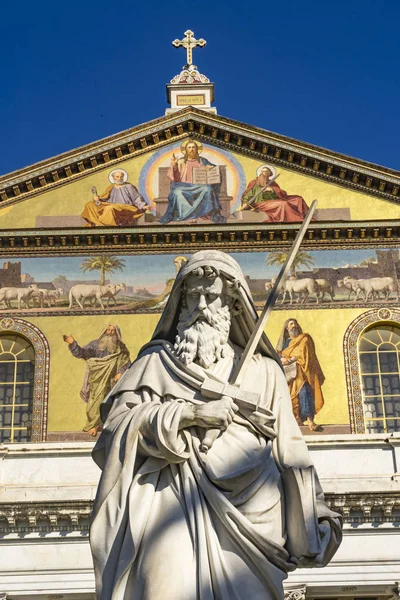 Estatua Fachada Basílica Papal Pablo Más Allá de las Murallas Roma Italia —  Fotos de Stock