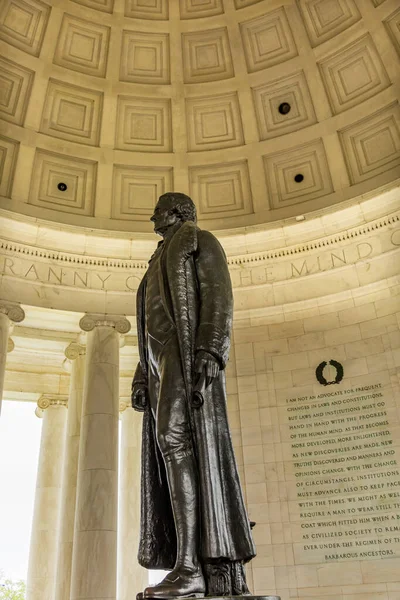 华盛顿特区青铜杰斐逊雕像纪念馆 — 图库照片