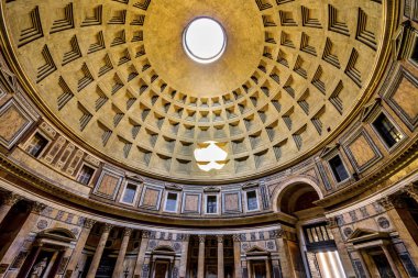 Kubbe Oculus Pantheon Roma İtalya 