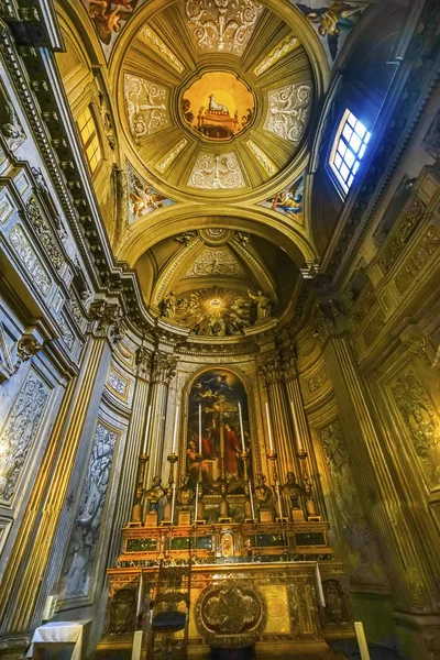 Techo de Cordero Frescos Iglesia Vincenzo Anastasio Basílica Altar Roma Italia —  Fotos de Stock