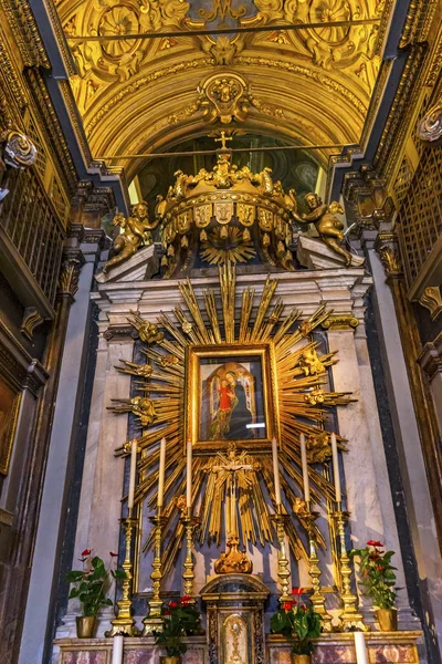Heilige maria kind malerei altar heilige maria in trevio rom italien — Stockfoto