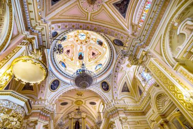 Renkli Renkli Kubbe Tavanı Iglesia de Nuestra Senora de los Remedios Çaresiz Hanımımız Cholula Puebla Mexico Kilisesi. Kilise 1500 'ler inşa etti