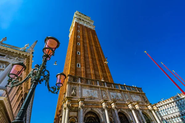 Campanile Bell Tower Piazza San Marco Szent Márk Téren Velencében — Stock Fotó